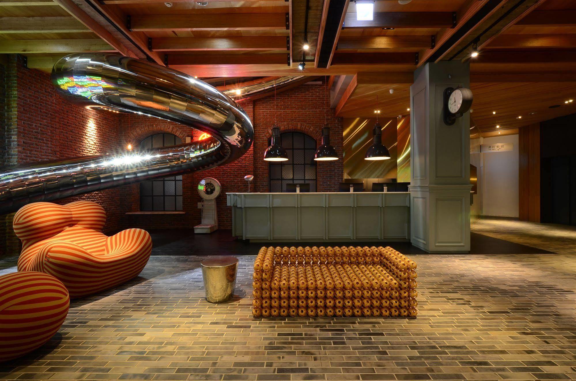 Reddot Hotel Taichung Exterior foto